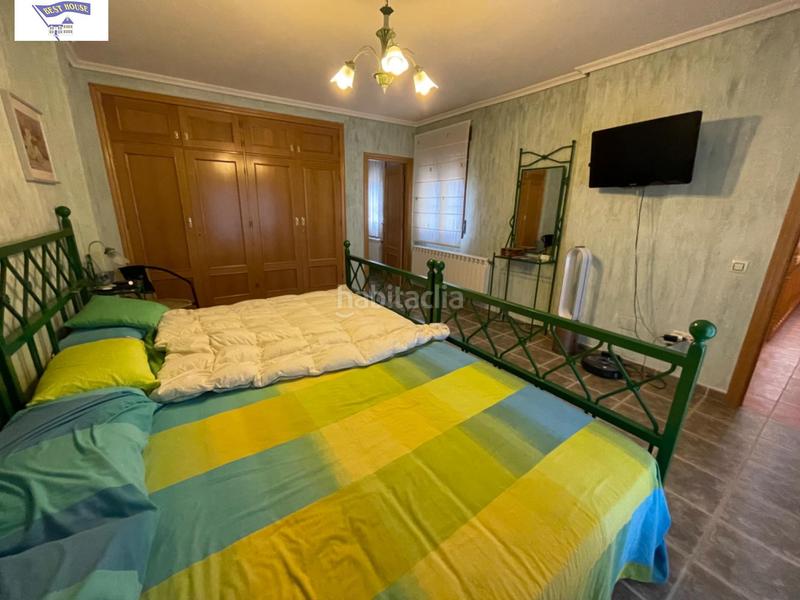 Foto 5d88c90c-72b7-485a-9635-3cb54d957845. Masia amb aparcament a Alcaraz