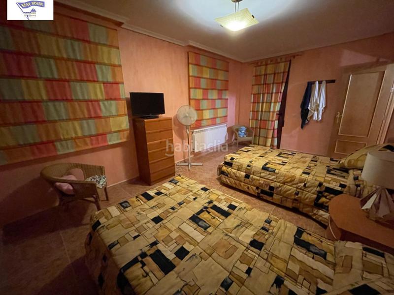 Foto 64782289-cc72-4b5d-b1d9-a22f413aec11. Masia amb aparcament a Alcaraz