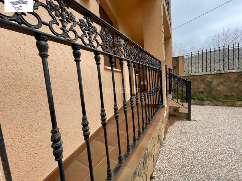 Foto 77629e54-722d-4d5b-94f8-2e3b5b9d3d92. Masia amb aparcament a Alcaraz