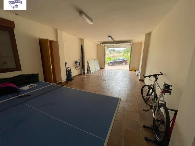 Foto 8b313c96-1365-451d-92ef-cf601624bbcb. Masia amb aparcament a Alcaraz