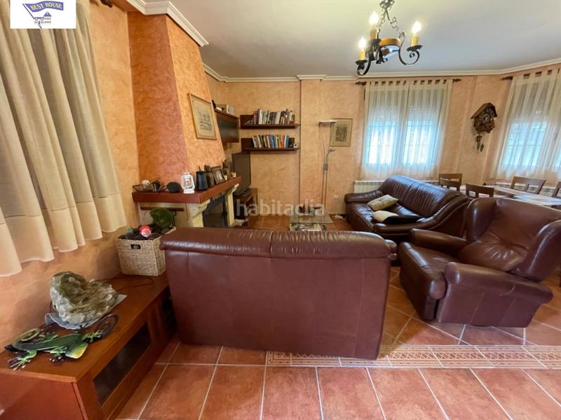 Foto ef7583fd-50bd-42c1-bbe2-d3a64abe0f28. Masia amb aparcament a Alcaraz