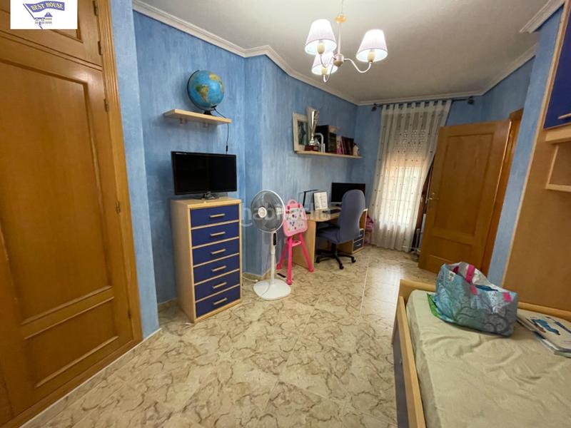 Foto f264dbd6-4643-40ae-8d61-6a0712864732. Masia amb aparcament a Alcaraz