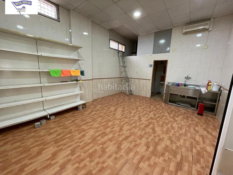 Foto 0ffb7ca1-cf7c-418f-bfe3-7825b45c0095. Lloguer local comercial a El Pilar Albacete