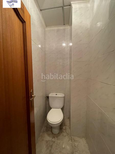 Foto b5ca742a-bba7-4253-80f4-296eedfb165f. Alquiler local comercial local con vado en el pilar en Albacete