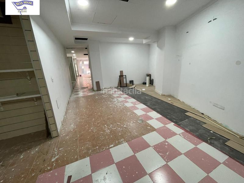 Foto 0435e329-07e4-4860-a9bb-53e30d7f9f20. Alquiler local comercial amplio local en zona villacerrada en Albacete