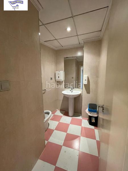 Foto 4a14310d-7e33-49c7-bcac-42692eda69b3. Alquiler local comercial amplio local en zona villacerrada en Albacete