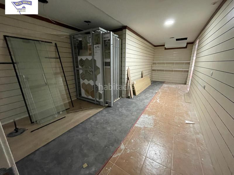 Foto a7d625d2-aea0-4fe0-810a-b5b30ac40306. Alquiler local comercial amplio local en zona villacerrada en Albacete