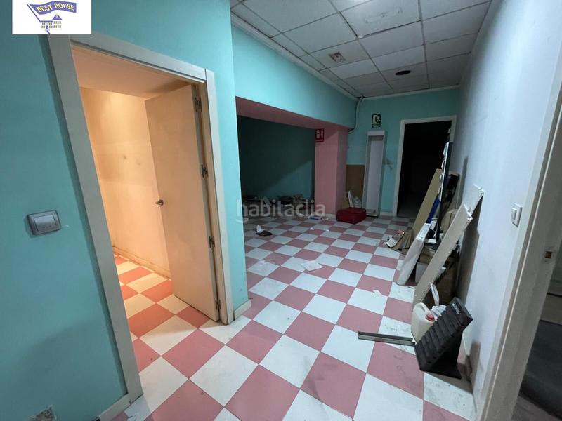 Foto d3628984-b6f9-43a7-8ec2-34981cdf6d4e. Alquiler local comercial amplio local en zona villacerrada en Albacete