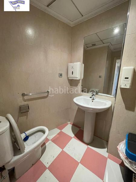 Foto 74a9825c-8488-478b-a792-26d56a1a1843. Location local commercial dans Centro Albacete