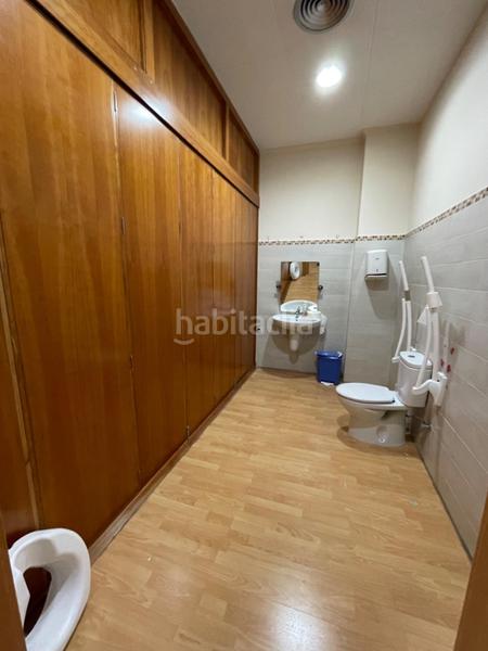 Foto aa097063-e1b0-4611-a0f2-63ff440fc097. Alquiler local comercial local de 240 m2 acondicionado como oficina en Albacete