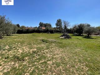 Chalet en Pedanías - Extrarradio. Parcela de 2500 m2 con 360 m2 edificados en ctra. las peñas