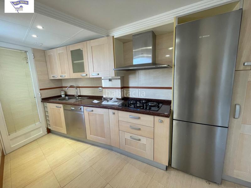 Foto 77b37b1e-4225-4ff3-ae74-21aa60282914. Rent flat with heating parking in Centro Albacete