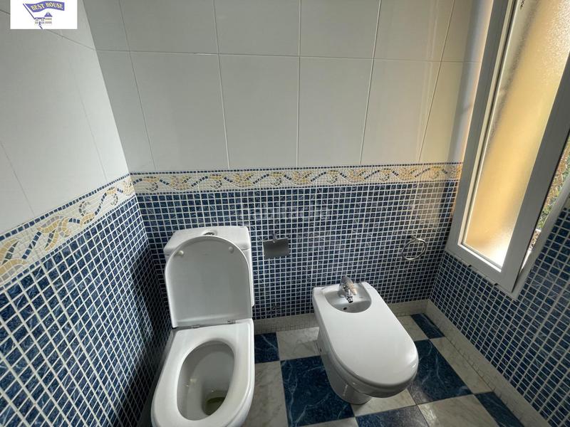 Foto ff641267-f32e-44ad-988d-301602f0df98. Rent flat with heating parking in Centro Albacete