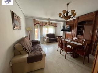 Location Appartement à Ensanche - Franciscanos. Piso cerca de la universidad