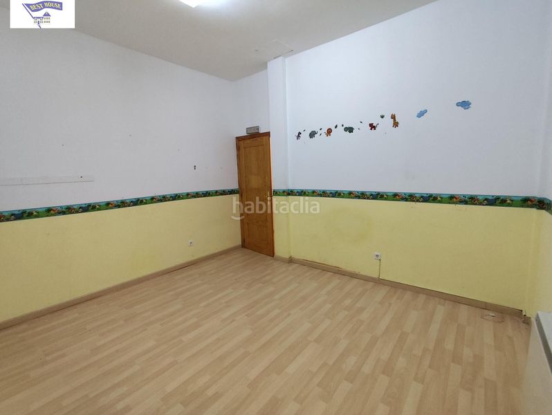 Foto c6e06996-f056-4b0e-ad3c-21216f4b816f. Local comercial a Centro Albacete