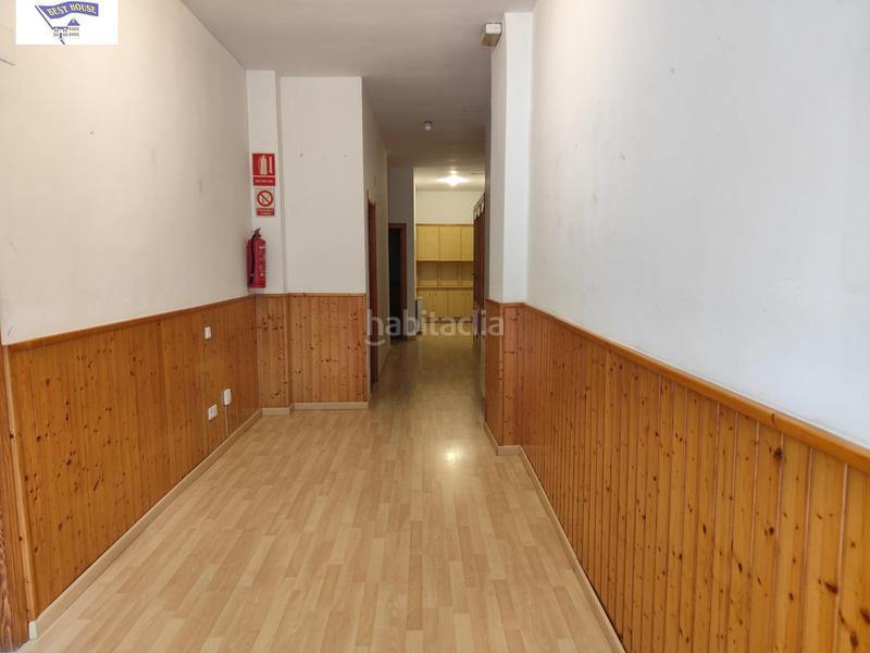 Foto f9c43592-2133-48fc-8791-9876fdce75df. Affitto locale commerciale in Centro Albacete