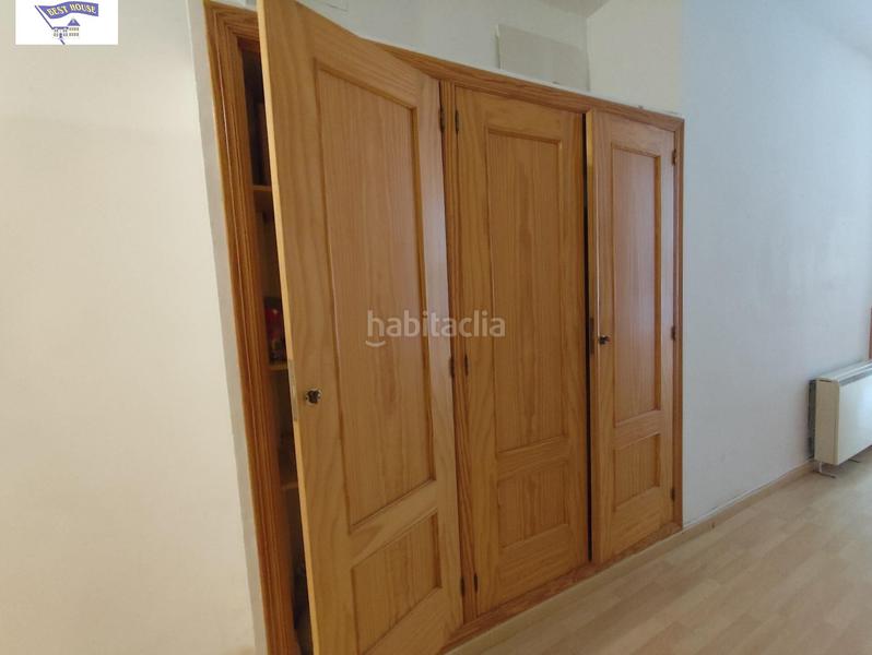 Foto f986297e-645d-4863-80d3-54f2afd90891. Alquiler local comercial amplio local comercial en el Centro oportunidad única en Albacete