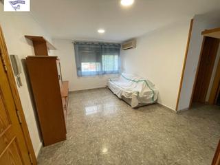 Apartament a Hermanos Falcó. Vivienda vpp en zona hospital
