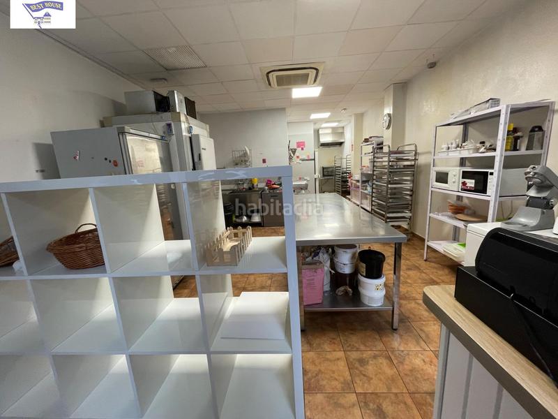 Foto 55ef51c4-5d5c-45c4-8f06-7135a84409c7. Rent business premise in Fátima Albacete