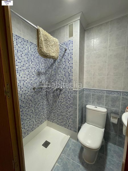 Foto bb66a358-a759-4435-afd7-4c4e1361a415. Pis amb aparcament a Feria Albacete