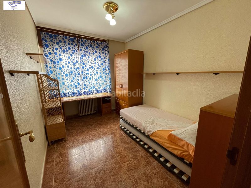 Foto f5bbdc7d-05e7-439a-bb30-acc6e79c6129. Pis amb aparcament a Feria Albacete