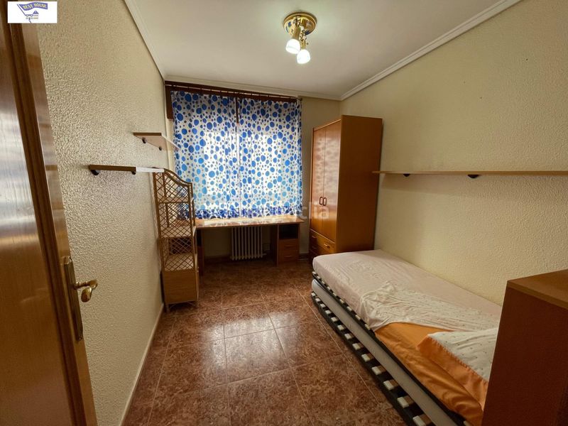 Foto fdbff191-7377-4530-ae93-0558692b39e5. Pis amb aparcament a Feria Albacete