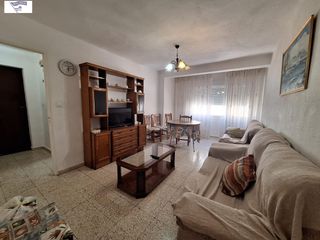 Location Appartement à Ensanche - Franciscanos. Piso para estudiantes próximo al parque
