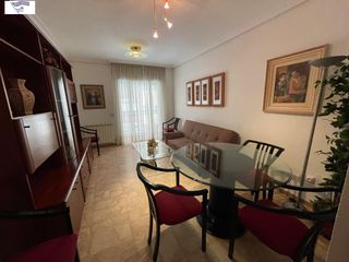 Affitto Piccolo appartamento in Parque Sur. Acogedor piso en alquiler en el corazón de parque sur