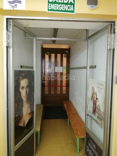 Foto b6aae54b-cb64-4eea-87ff-83a427bb2c7b. Local comercial a Centro Albacete