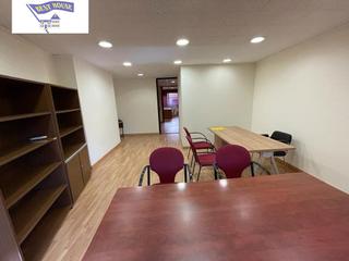 Rent Office space in Centro. Oficina centroaltozano