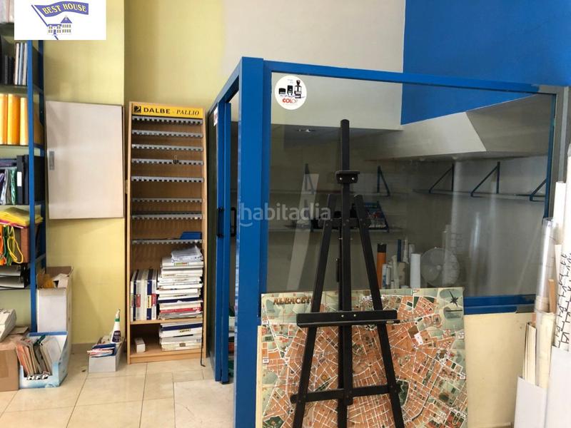 Foto f7add668-03f9-49cc-be89-26c9459d0df1. Lloguer local comercial a Carretas - Pajarita Albacete