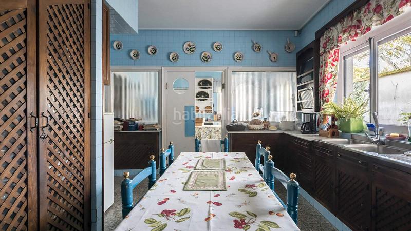 Foto 20464f40-5b70-4a51-a41f-72cfbec178fb. Casa in rúa andres martinez salazar 25 in Ciudad Jardín Coruña (A)