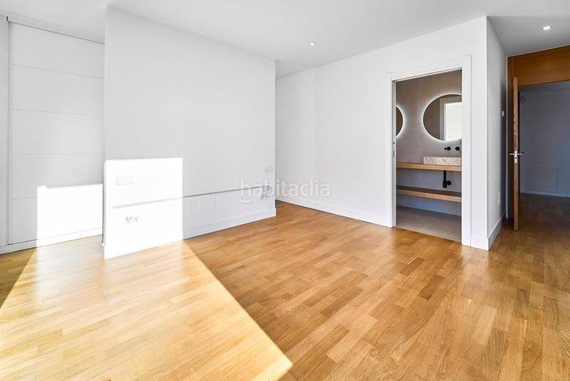 Foto 233bcc61-e8c5-4caf-98d1-59931f0063d5. Haus mit heizung parking pool in Liáns Oleiros