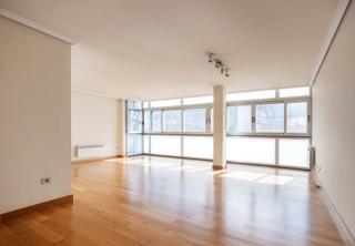 Etagenwohnung in Rúa federico tapia 64. Venta de propiedad en el centro de a coruña.