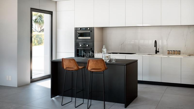 Foto 62cf0439-60de-4a35-9905-c252842a7073. Chalet dans avenida república argentina 125 dans Dorneda Oleiros