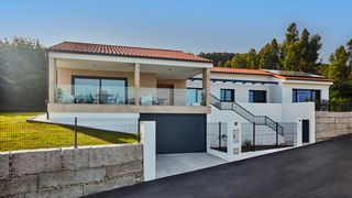 Chalet en Bordóns. Chalet unifamiliar de planta baja en venta.