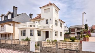 Maison  Rúa cidade de vigo 33. Chalet singular de 1935 en venta, ubicado a orillas del mar