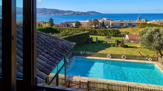 Haus  Cami�o do tombo 10. Venta de chalet con vistas en pontevedra