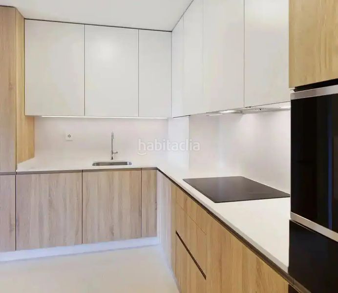 Foto 9d6b3f9d-da3d-454b-9deb-e86dfc5332de. Affitto duplex con riscaldamento in Ciudad Vieja Coruña (A)