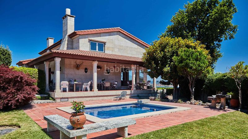 Foto 47883ce5-8283-4b23-a499-924be5467720. Xalet amb xemeneia calefacció aparcament piscina a Baiona