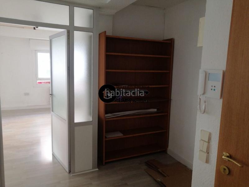 Foto 77b15aa5-0360-41fb-8de5-2723614a9802. Alquiler local comercial inmobiliaria tejares alquila oficinas comerciales excelente ubicacion en Albacete