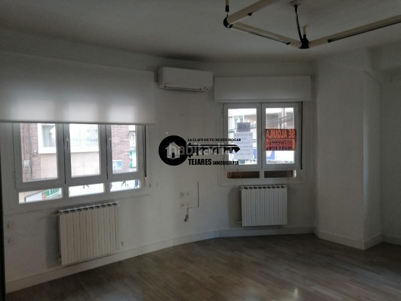 Foto dc20cdf2-dd63-4902-a53d-8e613b749699. Alquiler local comercial inmobiliaria tejares alquila oficinas comerciales excelente ubicacion en Albacete