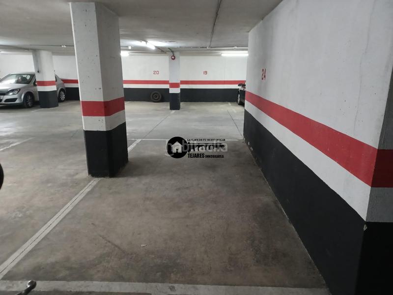 Foto 7b6bee16-2634-4095-b889-11a0460ea1f6. Parking coche inmobiliaria tejares vende plaza de garaje en zona hospitalparque sur en Albacete