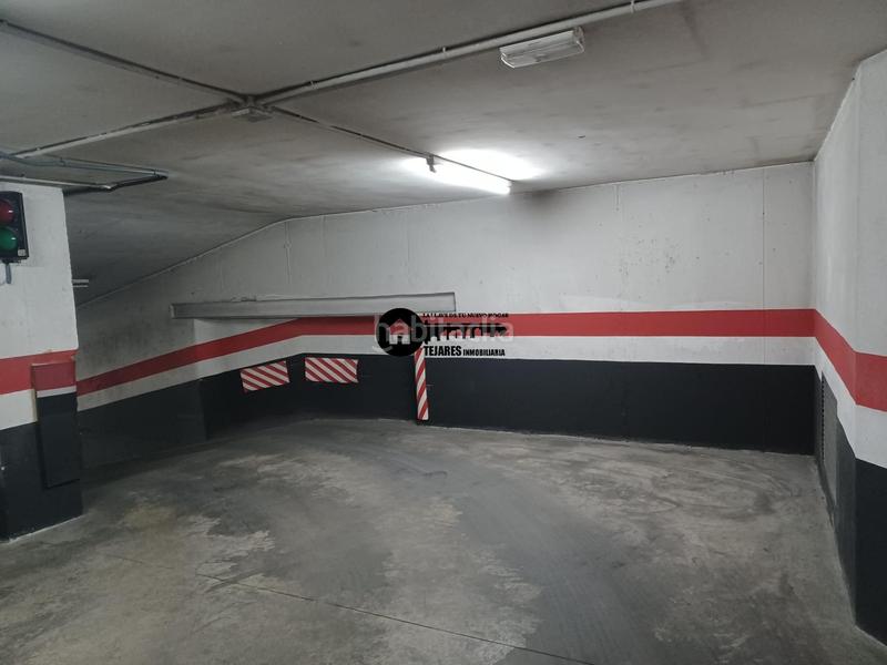 Foto c6965658-3360-4aa8-93f6-0cc37a0f461c. Parking coche inmobiliaria tejares vende plaza de garaje en zona hospitalparque sur en Albacete