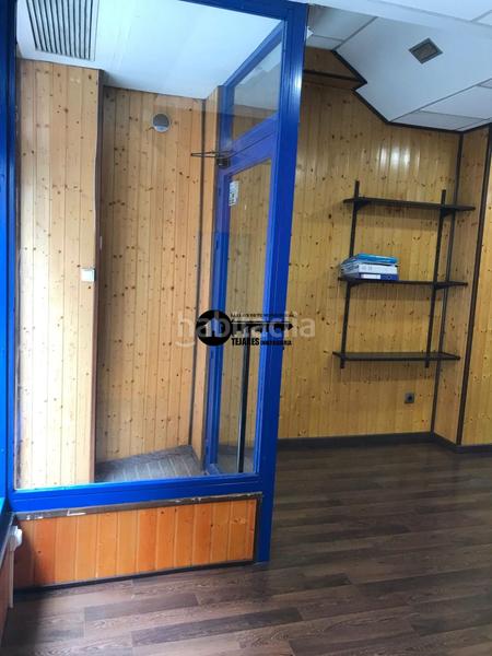 Foto 9e2fa067-ff16-4b9c-aa86-9ddc7a590a03. Alquiler local comercial inmobiliaria tejares alquila local comercial en zona centro en Albacete