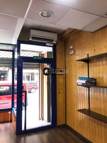Foto fd594370-1207-4140-9e52-1b3181446008. Alquiler local comercial inmobiliaria tejares alquila local comercial en zona centro en Albacete