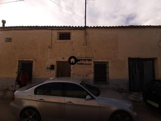 Masia a Alcalá la Real. Inmobiliaria tejares ii vende casa con corral en santa ana