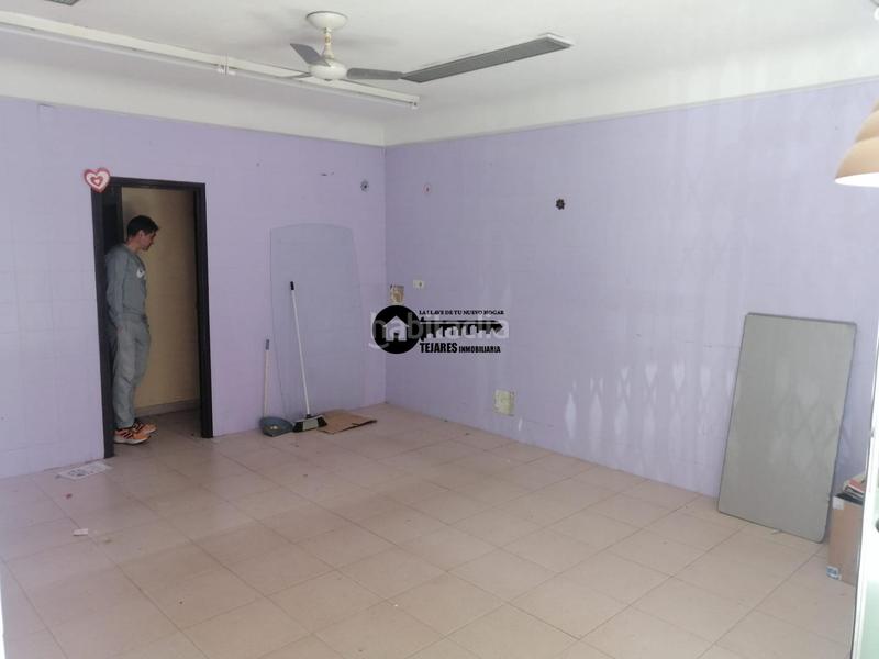 Foto 99742e3f-2442-44f4-9a9d-1ae8cf31dbce. Alquiler local comercial inmobiliaria tejares alquila local excelente ubicacionzona centro en Albacete