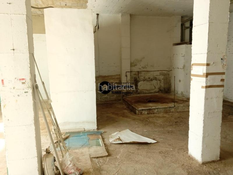 Foto 40a36e6d-dd09-4754-af00-e963113a49fd. Alquiler local comercial inmobiliaria tejares alquila local excelente ubicacion.zona Feria.villa cerrada en Albacete