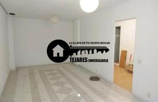 Local commercial à Carretas - Pajarita. Inmobiliaria tejares vende local en la pajarita